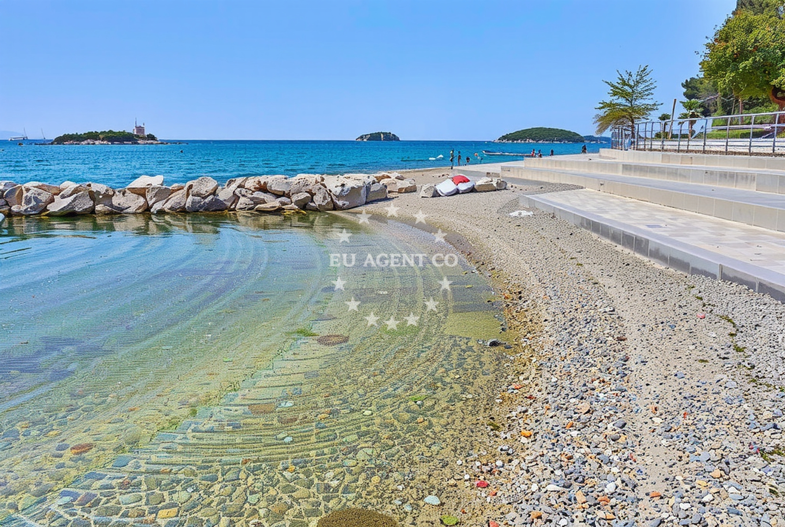 Additional view of Valkanela beach in Valkanela 6, Funtana