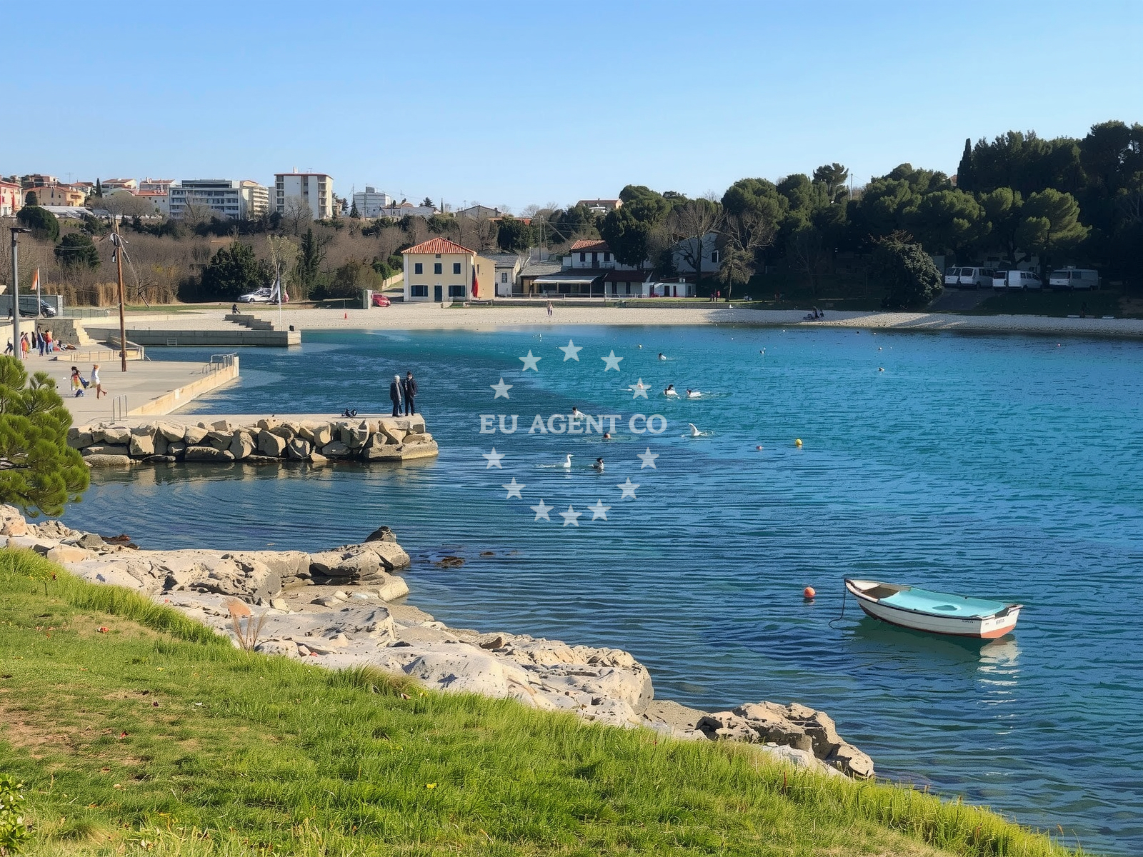 Shoreline and swimming area at Valsaline beach in 41 Valsaline, Pula