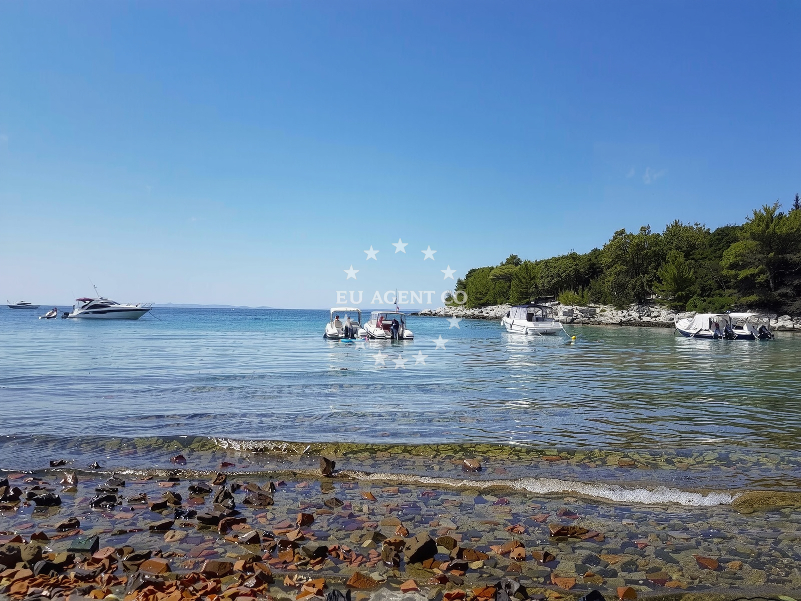 Sea and coastal view of Valsika II beach in 100 Kampor, Rab