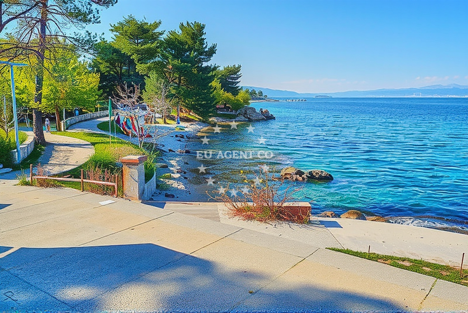 Sea and coastal view of Vantačići (Krk): beaches and coves (4) in Vantačići (Krk)