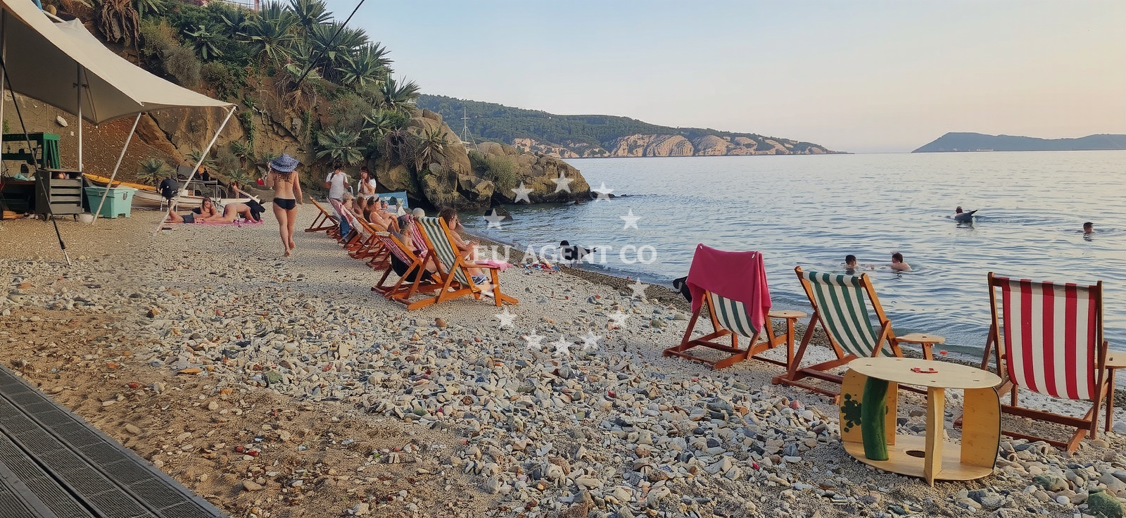 Shoreline and swimming area at Vartalac Dog Beach in 53 Brig ulica, Komiža