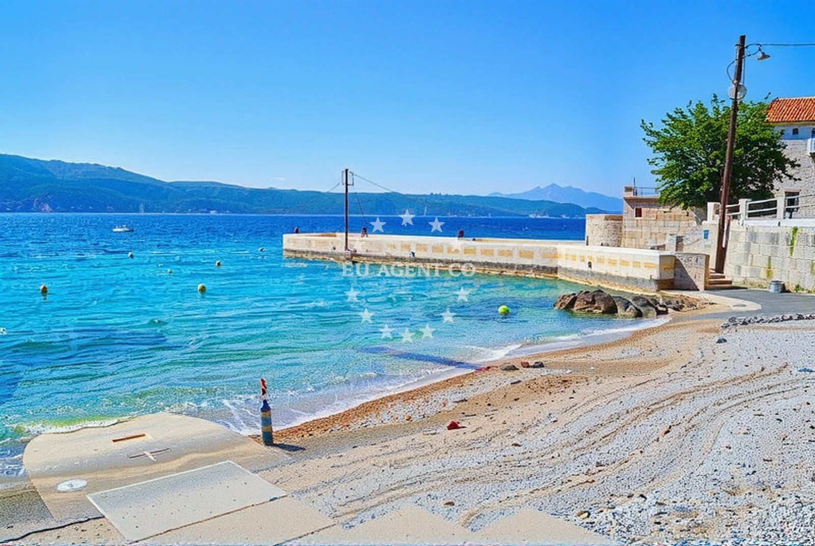 Shoreline and swimming area at Važminež (Cres): beaches and coves in Važminež (Cres)
