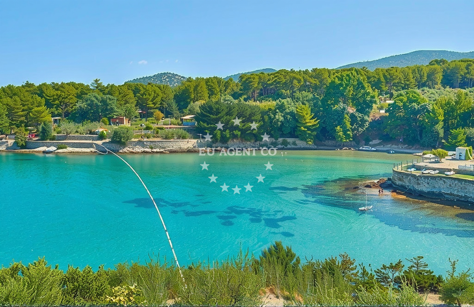 Shoreline and swimming area at Vela Grebišća, Jelsa (Hvar) in Vela Grebišća