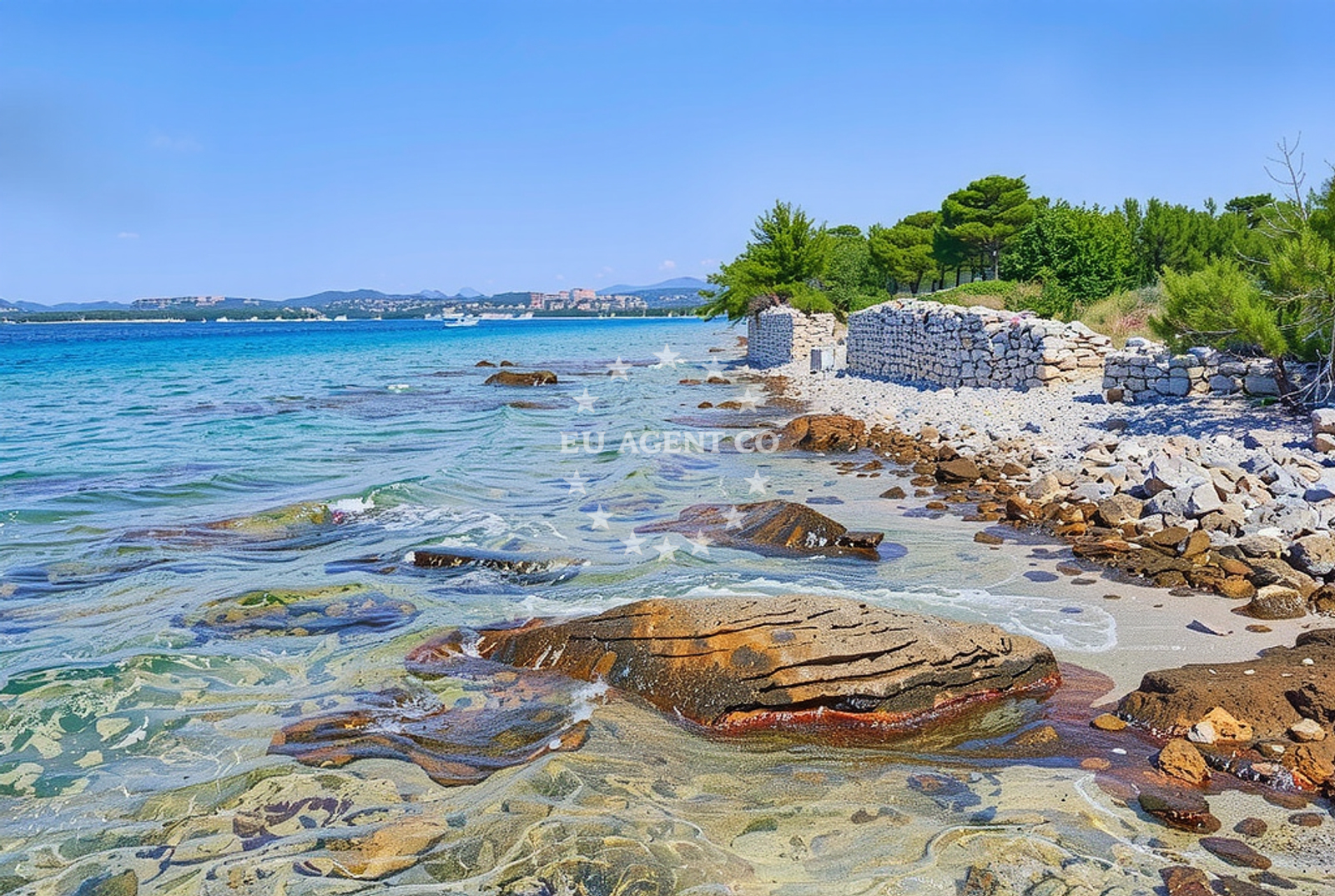 Shoreline and swimming area at Vela Oštrica, Zlarin (Zlarin) in Vela Oštrica