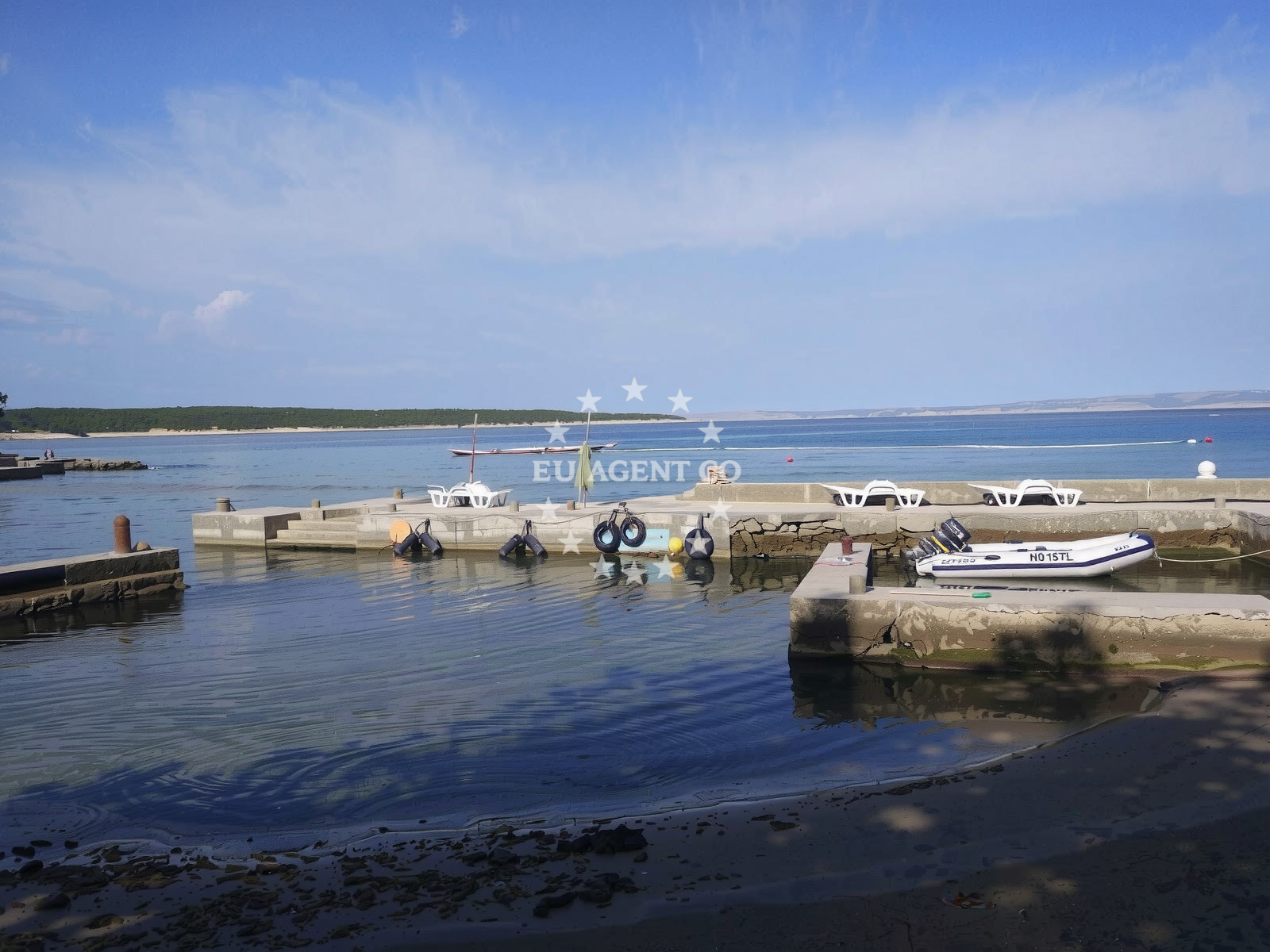 Sea and coastal view of Veli Mel beach in 375 Supetarska Draga, Supetarska Draga