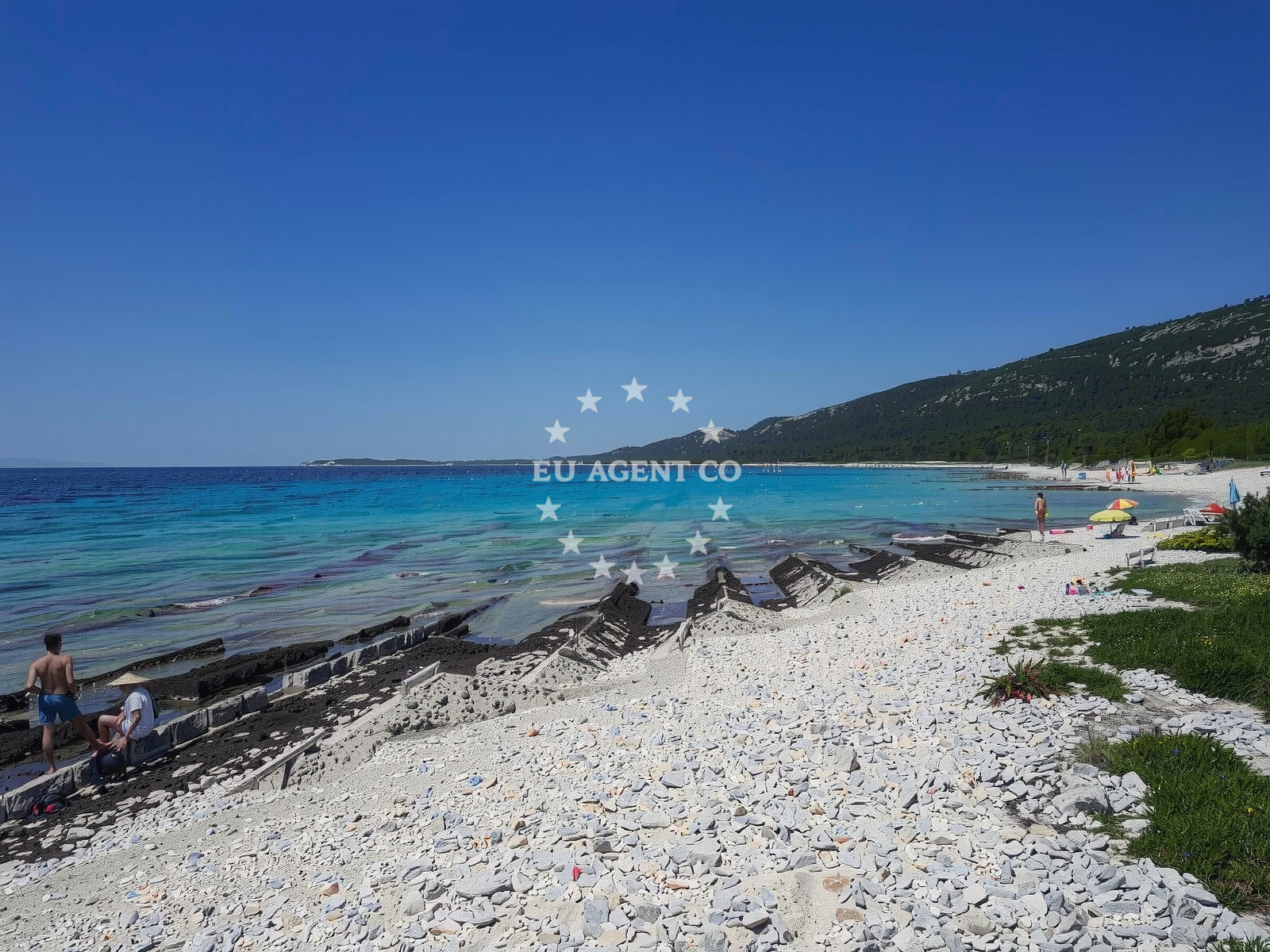 Sea and coastal view of Veli Zal beach in Dragove 7, Dragove