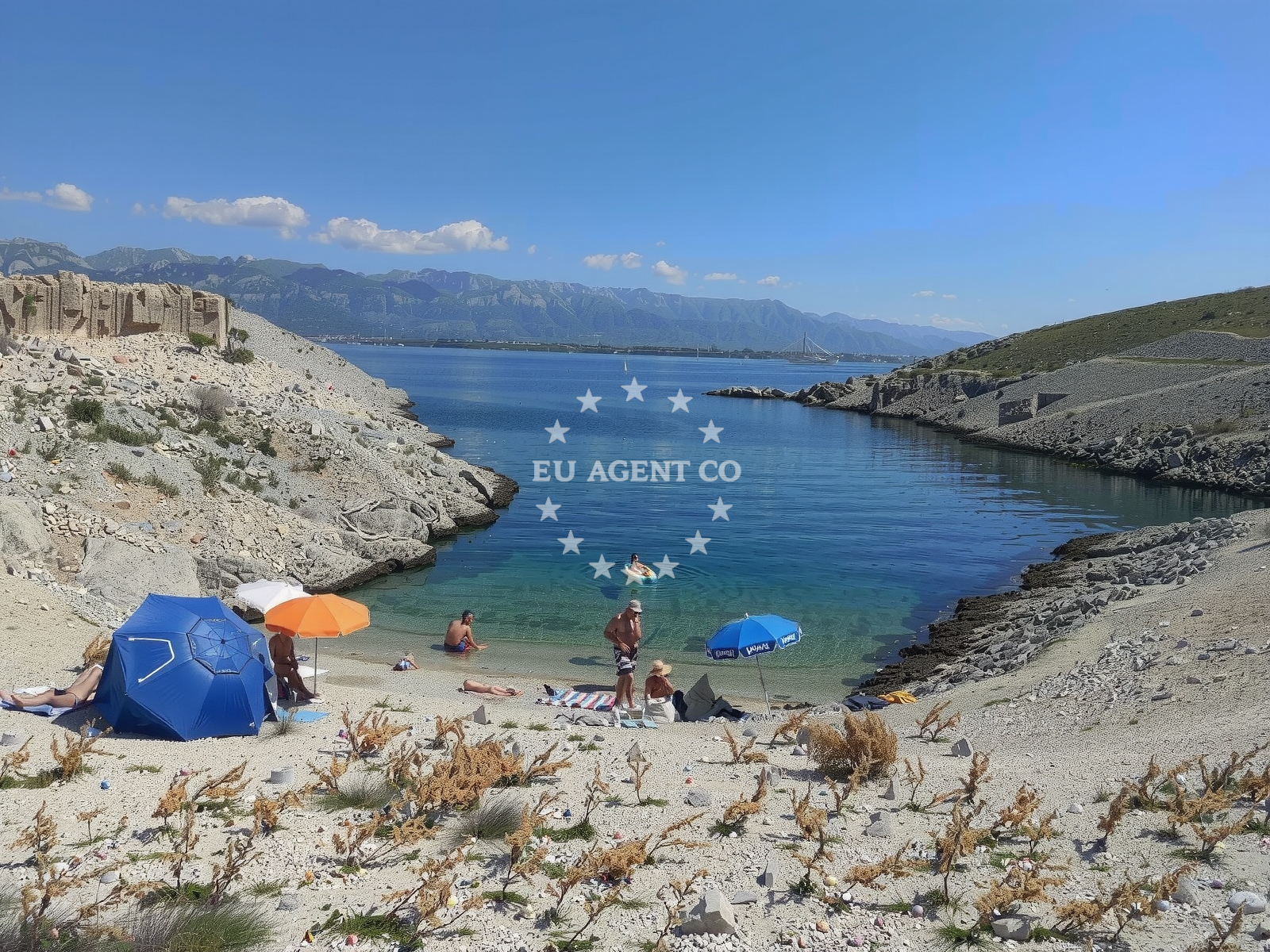 Beach facilities and surroundings at Velika Rasovaca in Put Kuknice 8, Vrsi