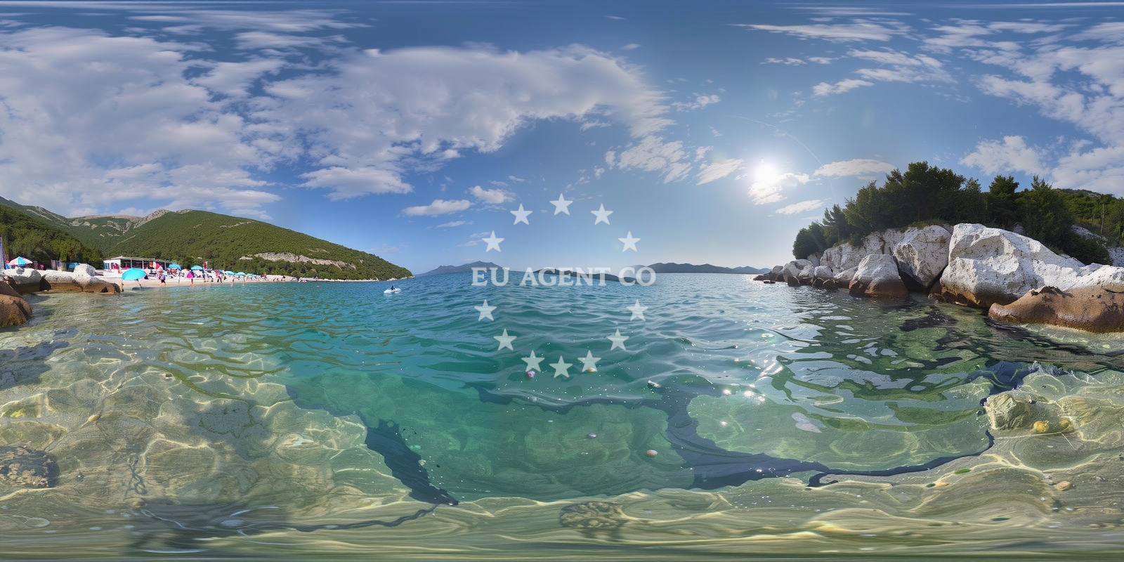 Shoreline and swimming area at Veliki zal beach in Žrnjak 5, Dubravica