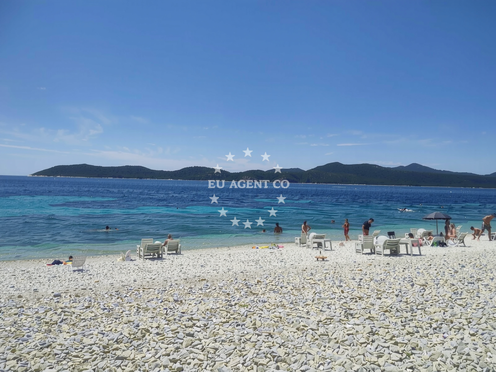 Additional view of Veliki zal beach in Žrnjak 5, Dubravica