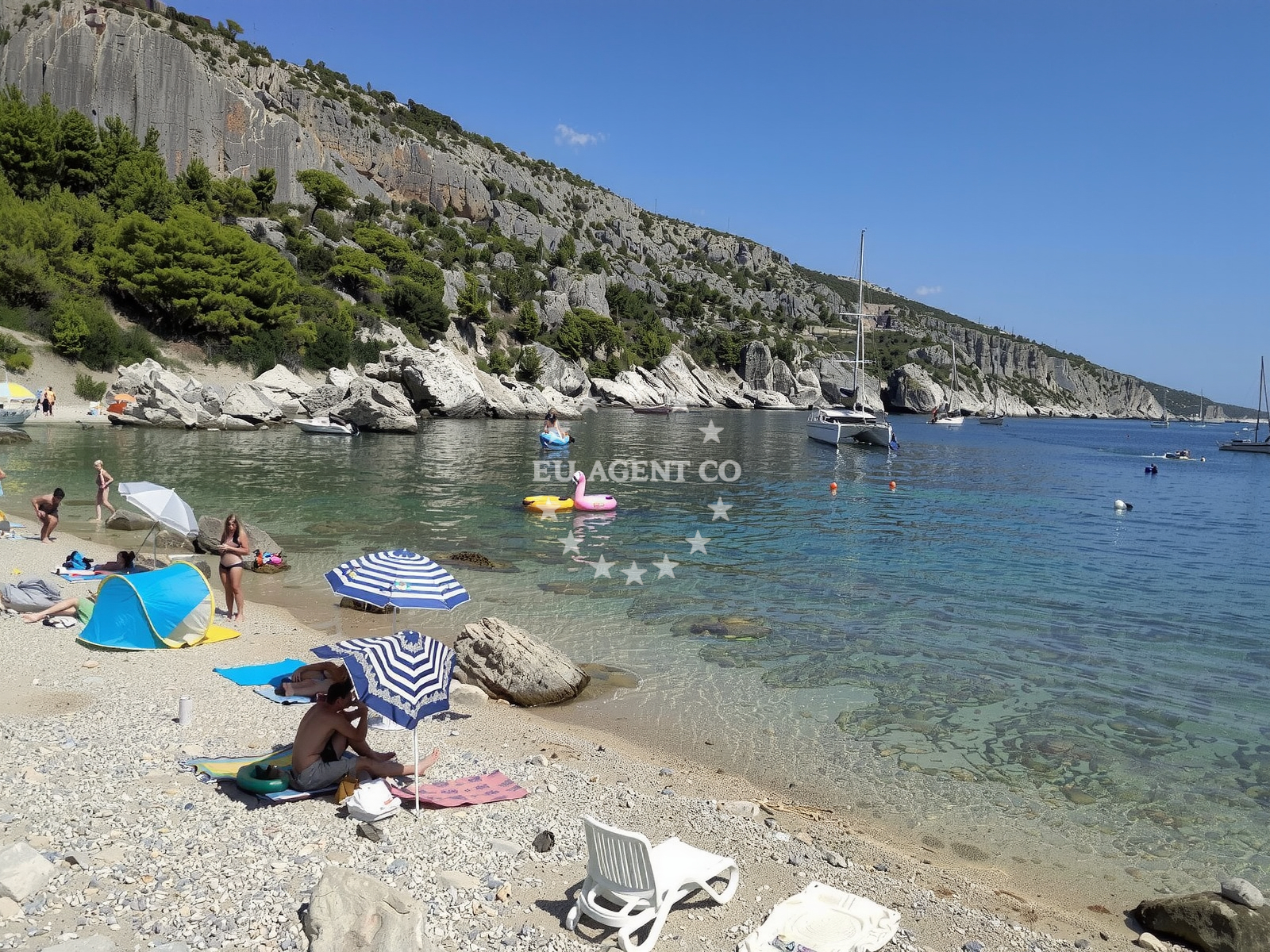 Sea and coastal view of Velo Zarace beach in Milna, Malo Grablje