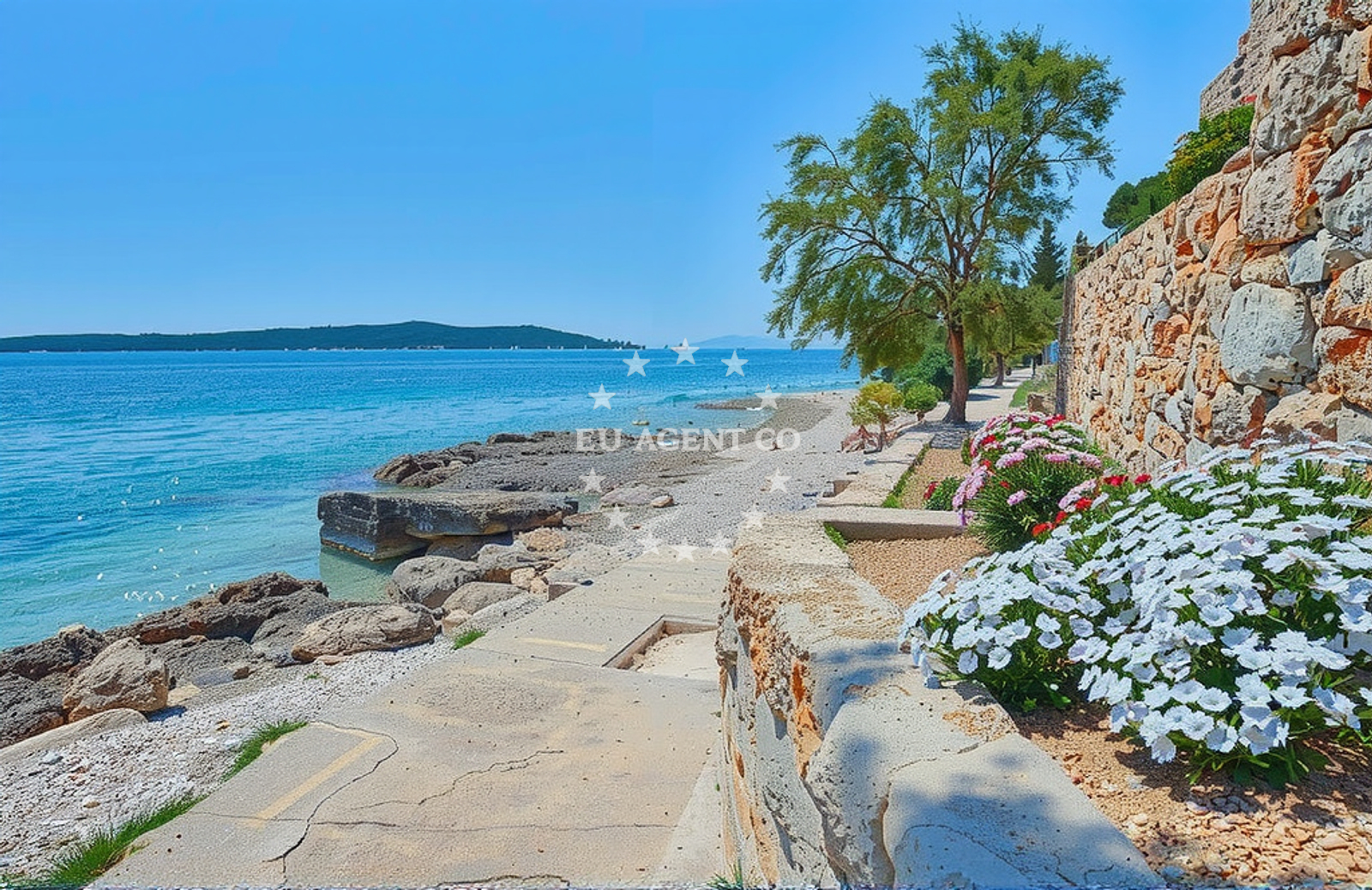 Beach facilities and surroundings at Velo žolo, Zavala (Jelsa) (Hvar) in Velo žolo