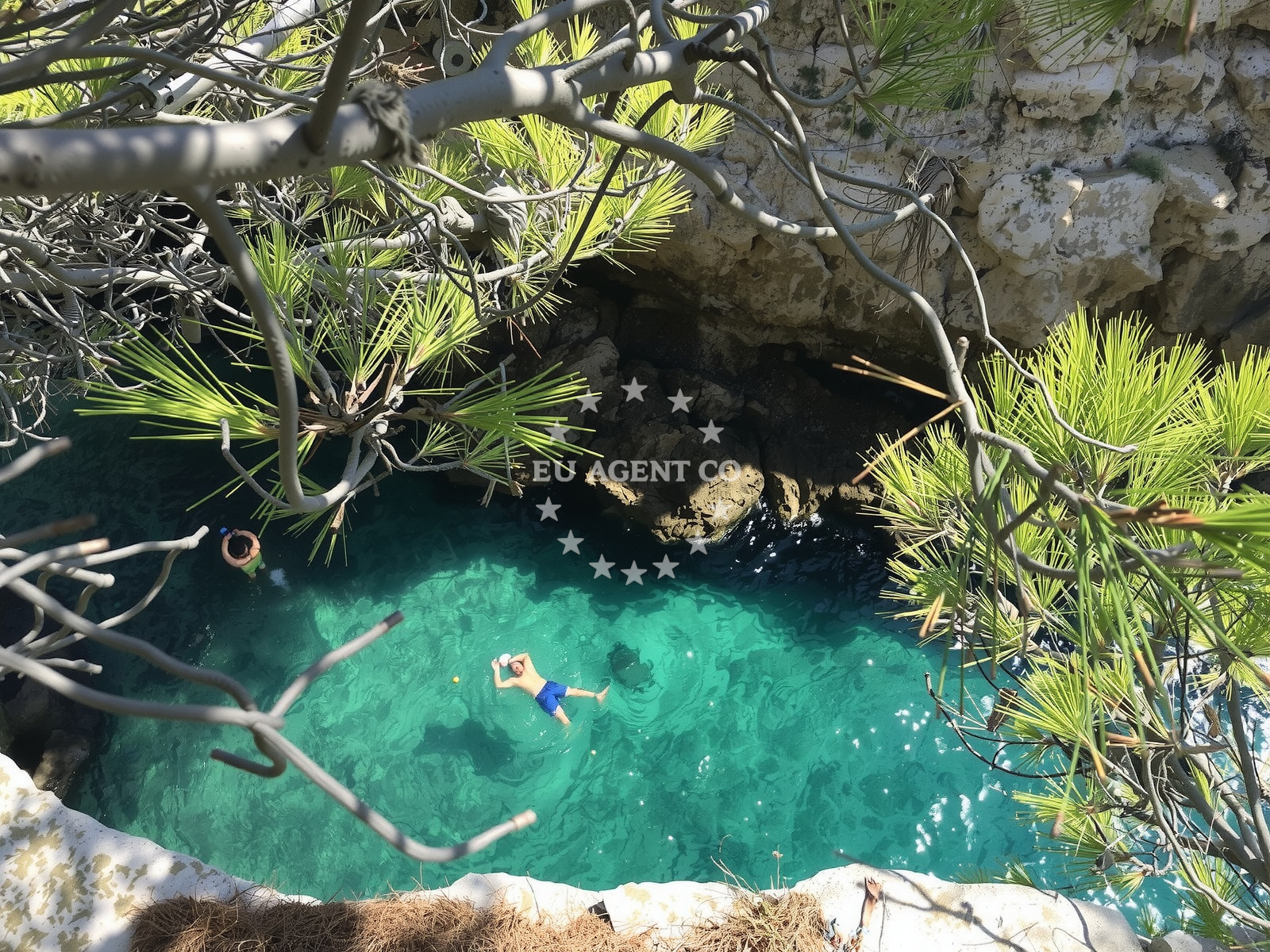 Shoreline and swimming area at Verudela Canyon in Verudella 16, Pula