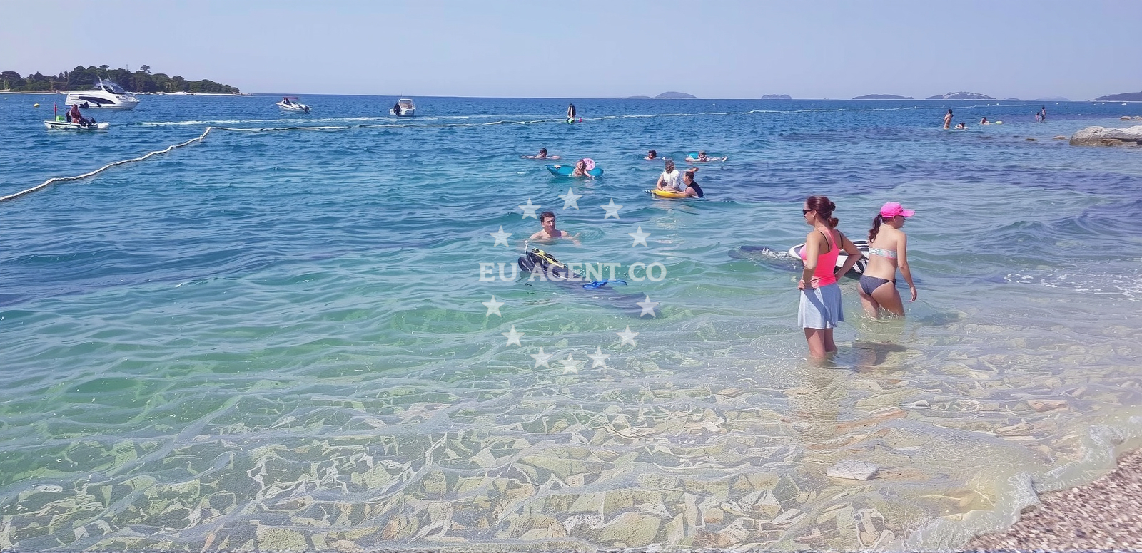 Additional view of Vestar beach in Vestar 1, Rovinj
