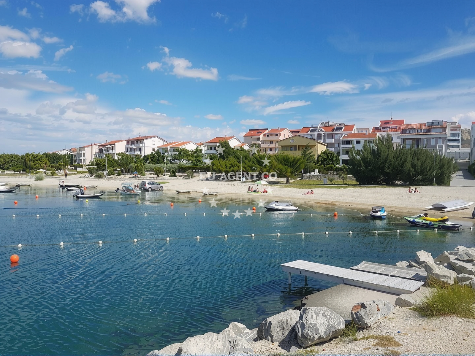 Shoreline and swimming area at Vidalici beach in Vidalići 47, Kustići
