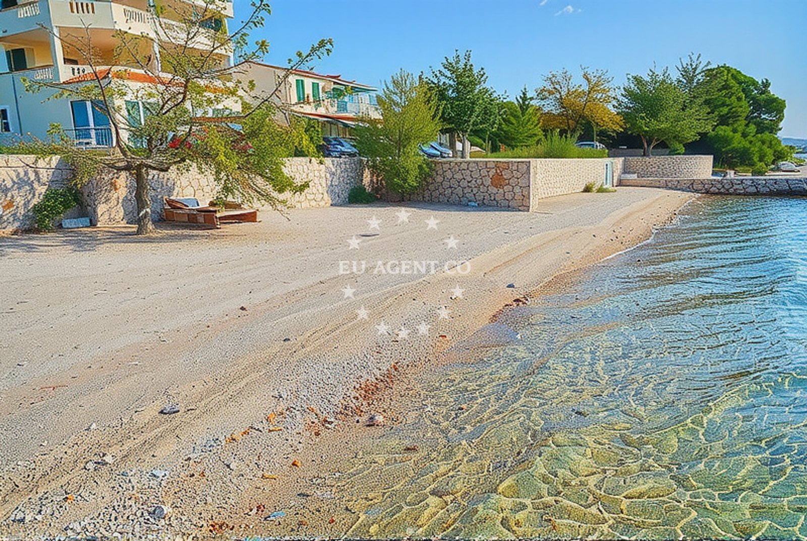 Beach facilities and surroundings at Vidalići, Vidalići (Pag) in Vidalići