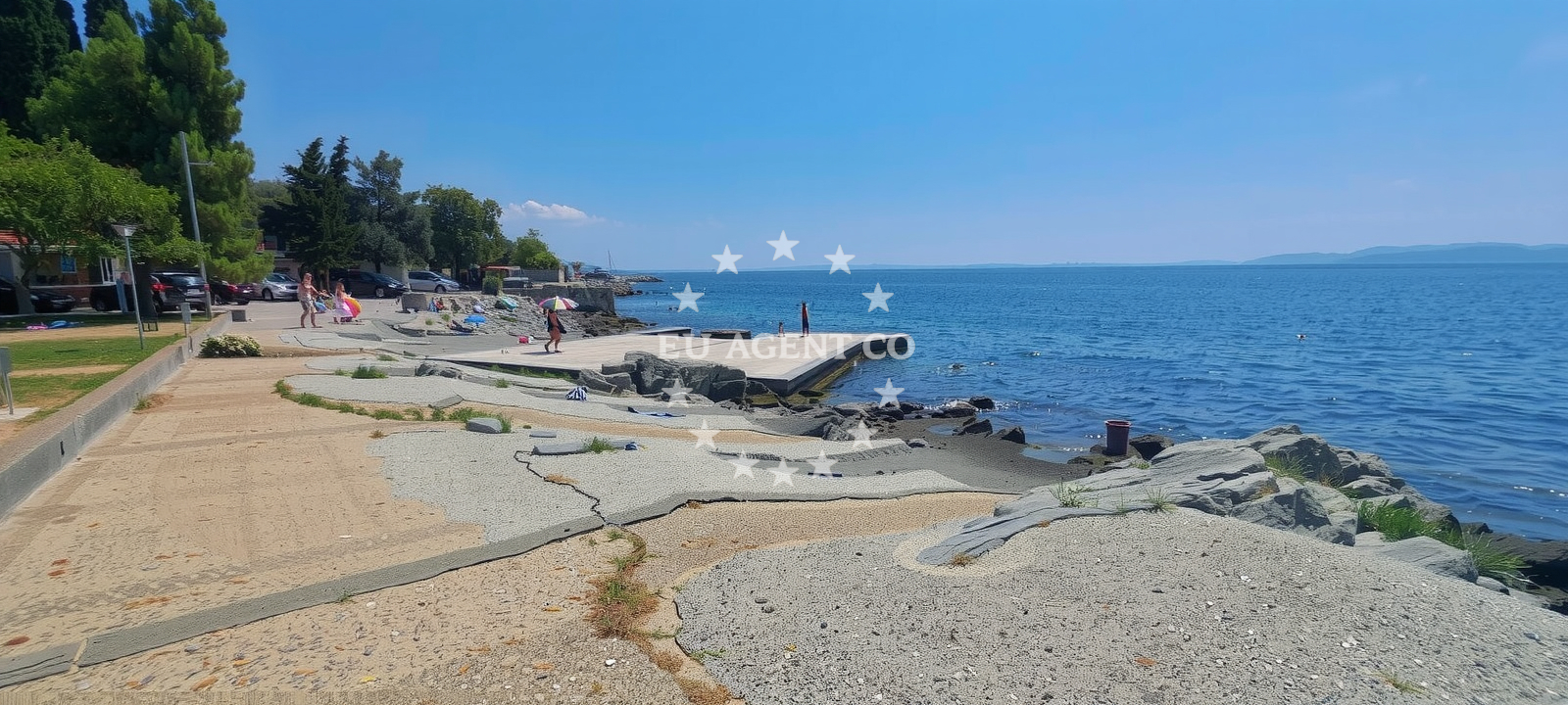 Shoreline and swimming area at Vila Nora Beach in Ulica Marina Jakominića 3, Rijeka