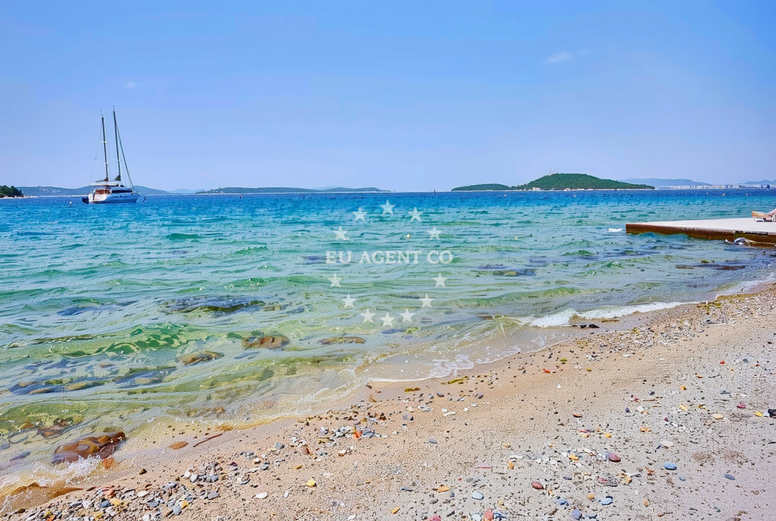 Beach facilities and surroundings at Villa, Zlarin (Zlarin) in Villa