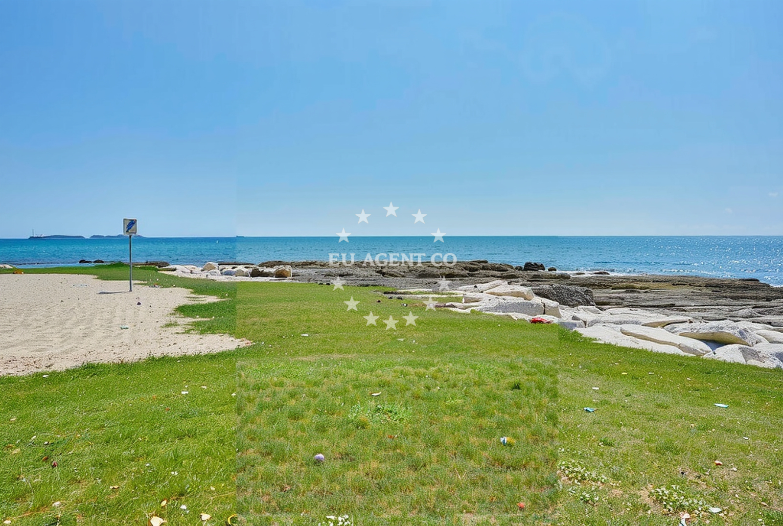 Shoreline and swimming area at Villas Rubin (dog beach), Rovinj in Villas Rubin (plaža za pse)