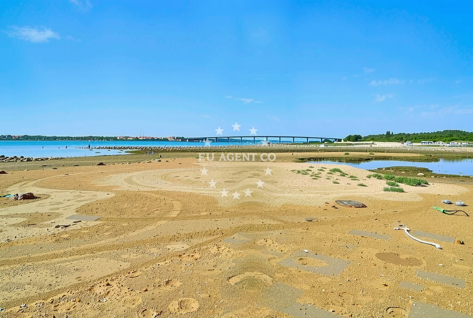 Overview of Vir istok (dog beach), Vir (Vir) in Vir istok (plaža za pse)
