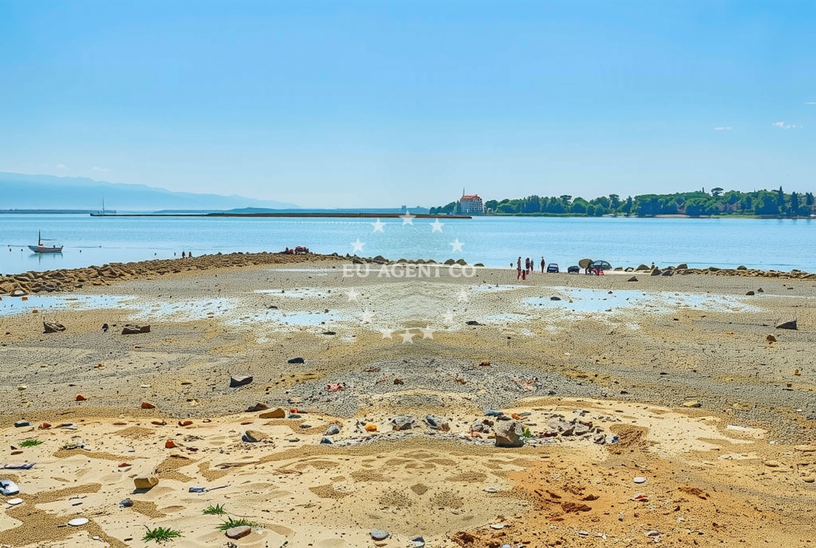 Shoreline and swimming area at Vir istok (dog beach), Vir (Vir) in Vir istok (plaža za pse)