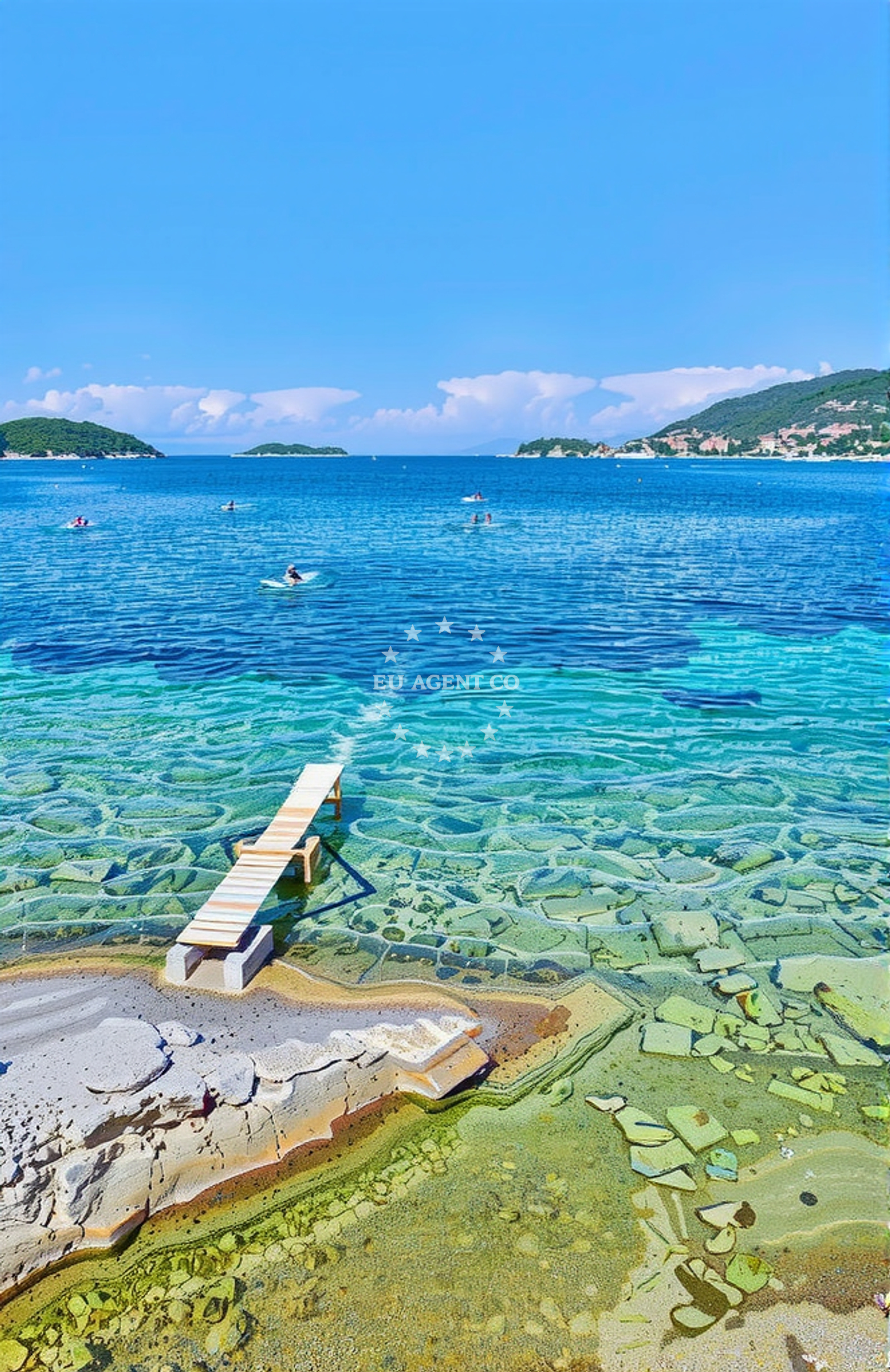 Beach facilities and surroundings at Vis (Vis): beaches and coves (15) in Vis (Vis)