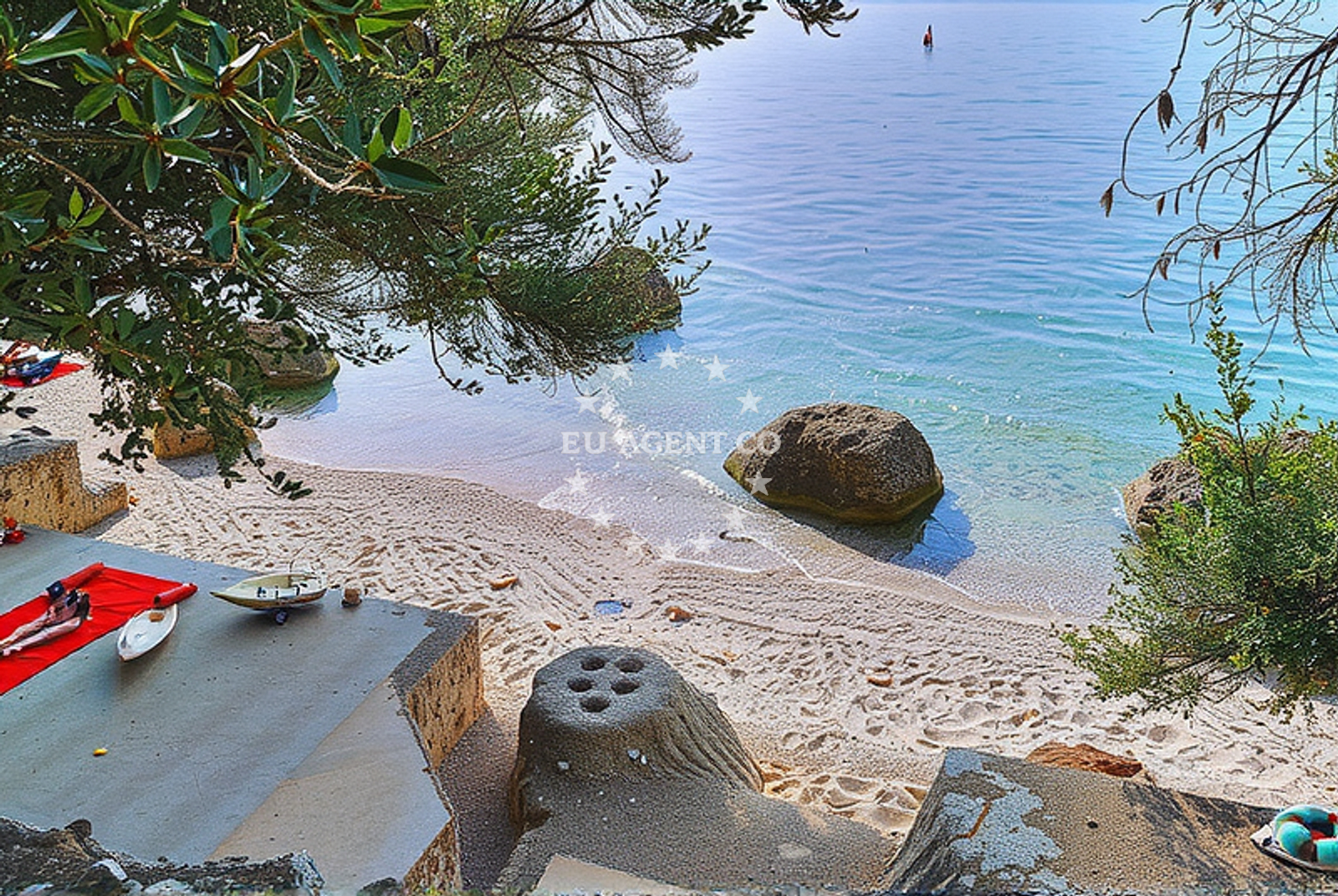 Shoreline and swimming area at Viskovića vala, Podaca in Viskovića vala
