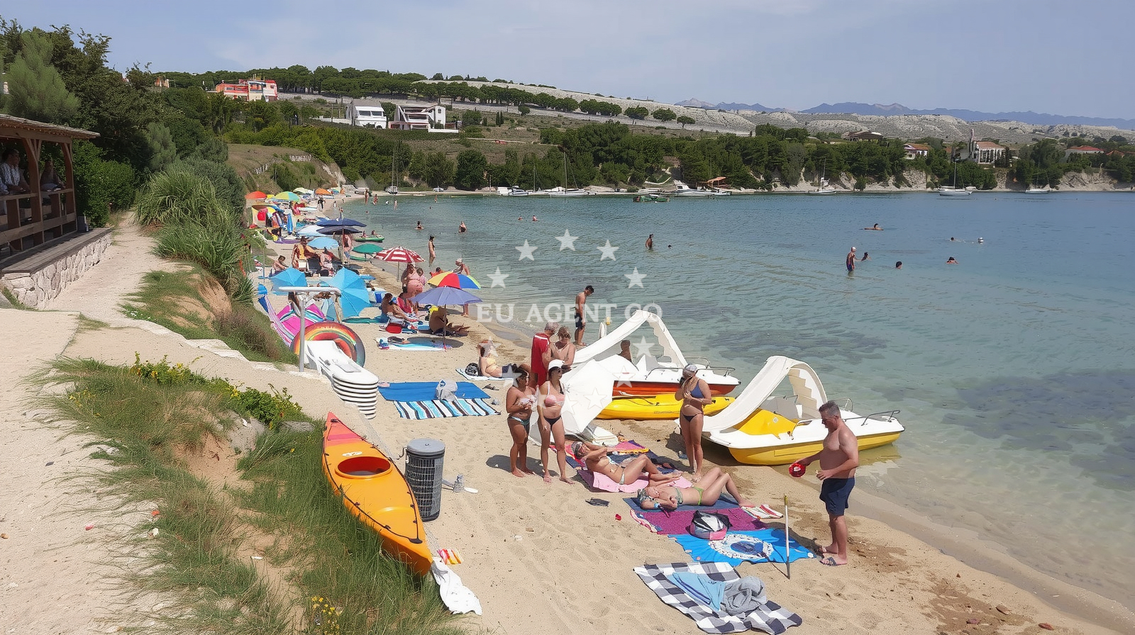 Beach facilities and surroundings at Vlasici beach in Put Magazina 14, Vlašići