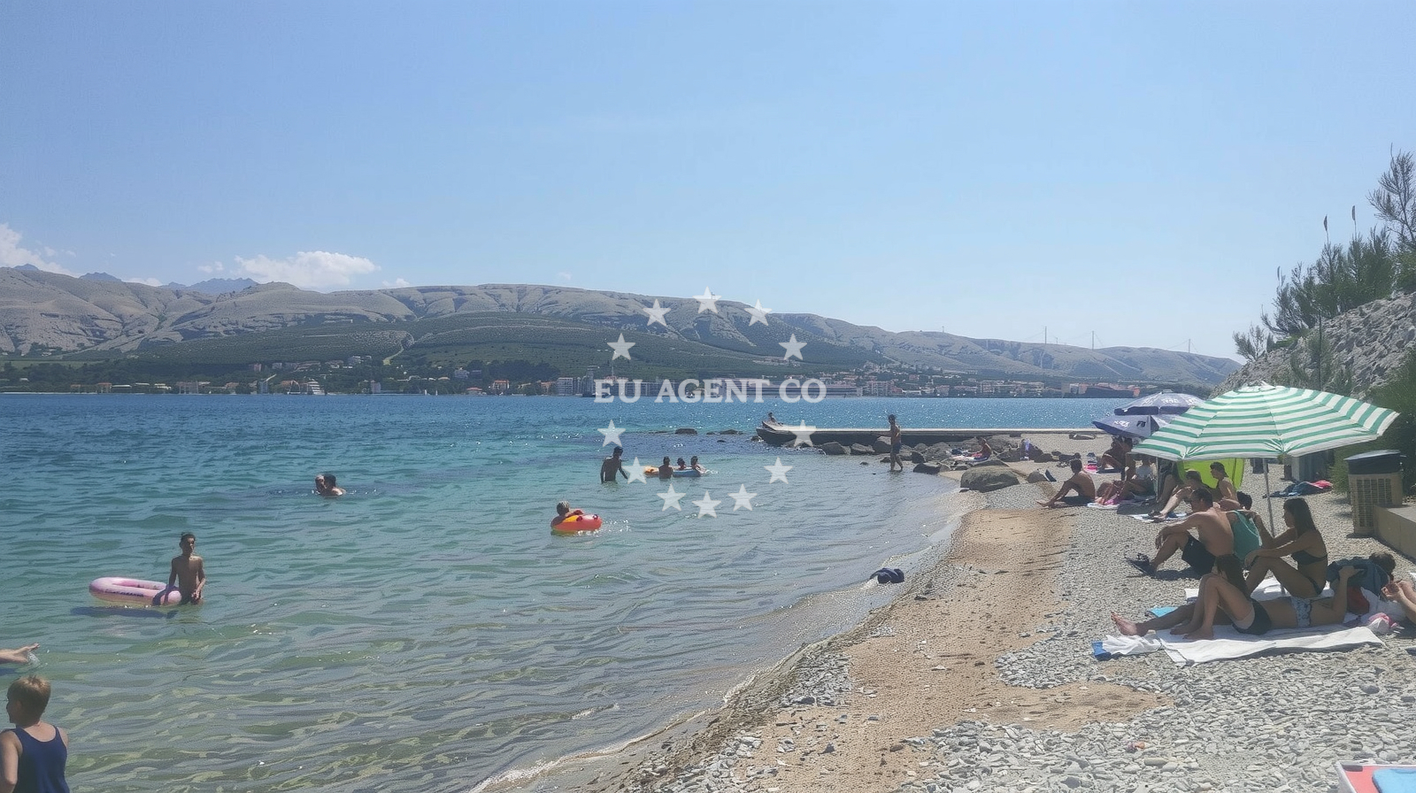 Additional view of Vodice beach in Ulica Hanibala Lucića 16, Pag
