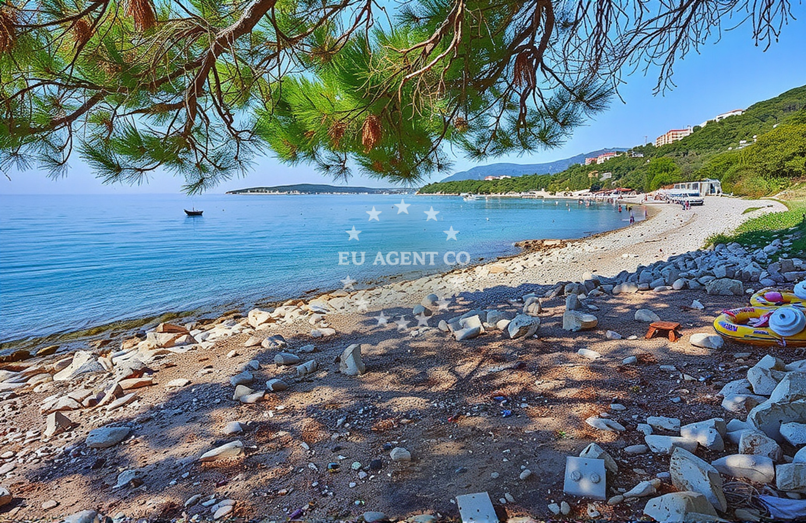 Beach facilities and surroundings at Vrana (Cres): beaches and coves in Vrana (Cres)