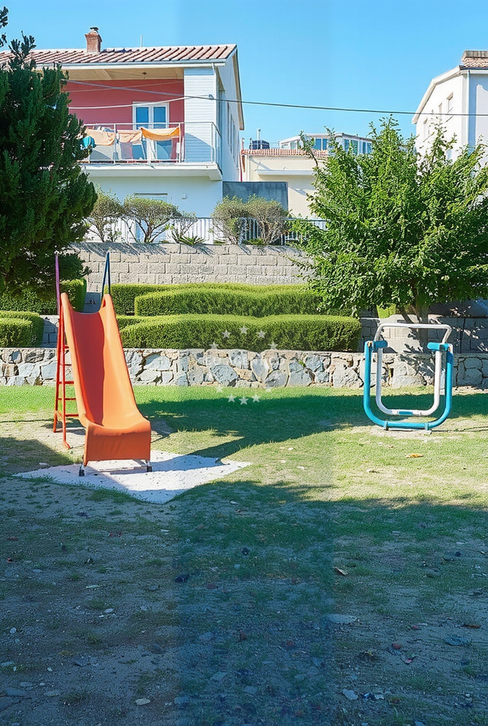 Beach facilities and surroundings at Vranjic: beaches and coves in Vranjic