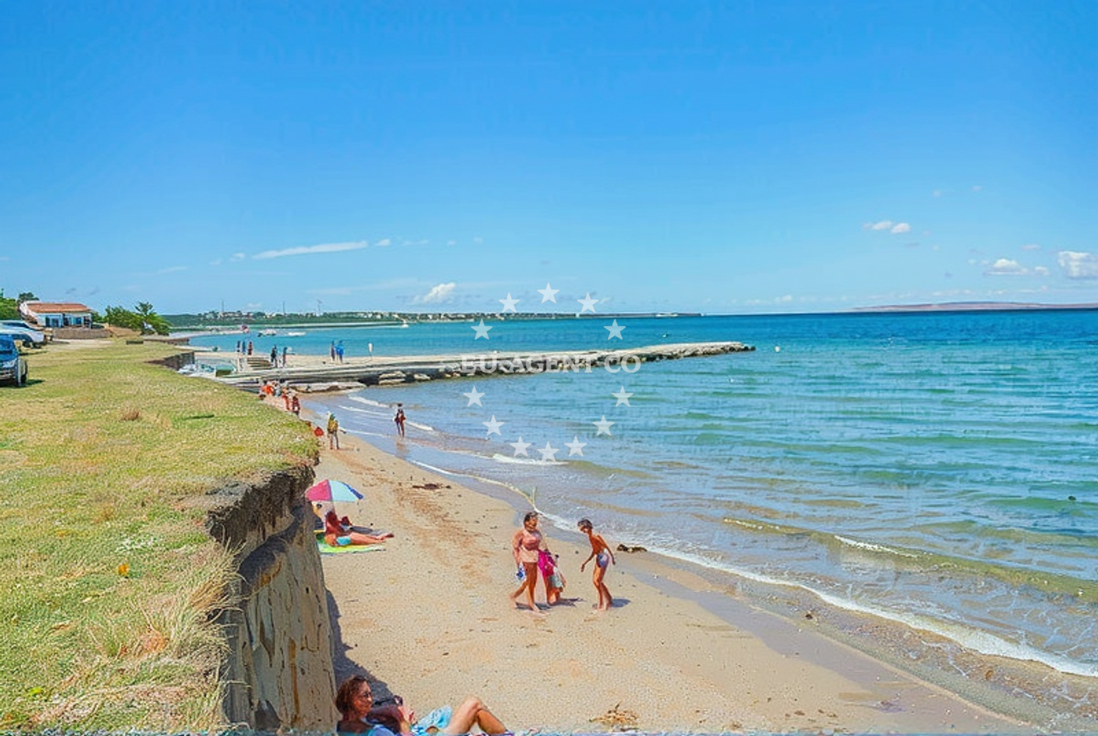 Shoreline and swimming area at Vrsi: beaches and coves in Vrsi