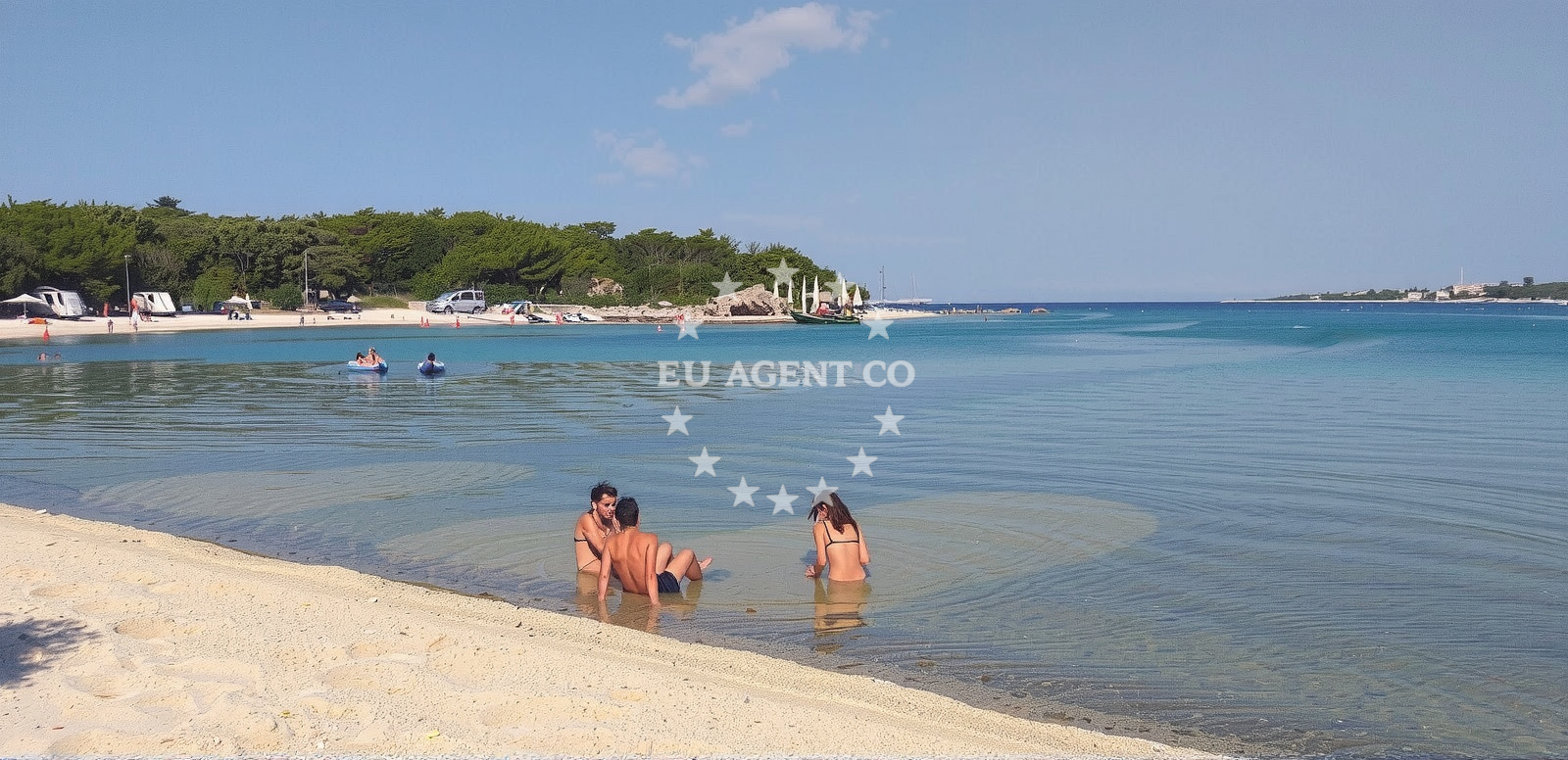 Additional view of Vrtic beach in Jadranski put 20 A, Novalja