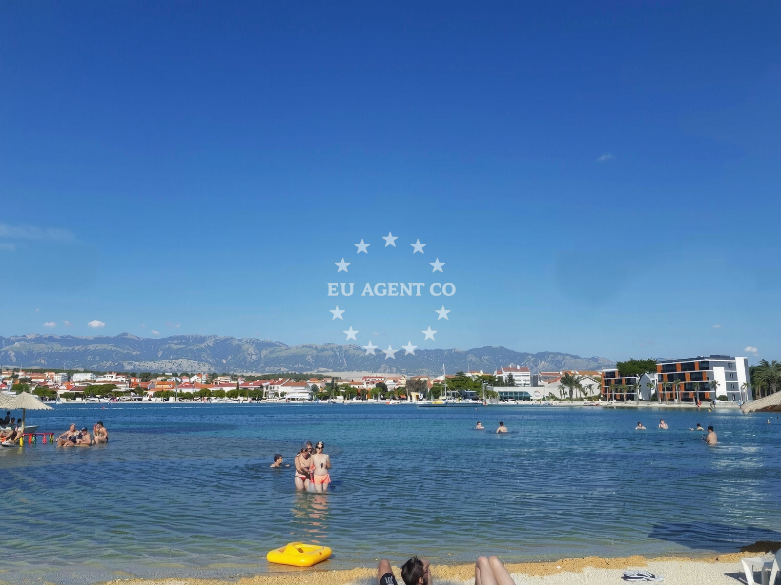 Additional view of Vrtic beach in Jadranski put 20 A, Novalja