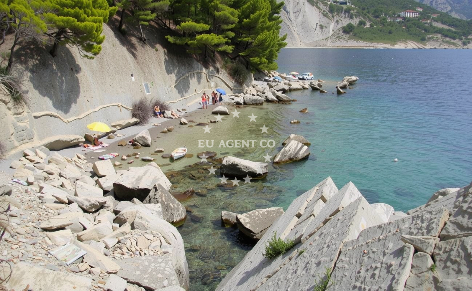 Beach facilities and surroundings at Vruje II beach in Put Vruje 74, Pisak