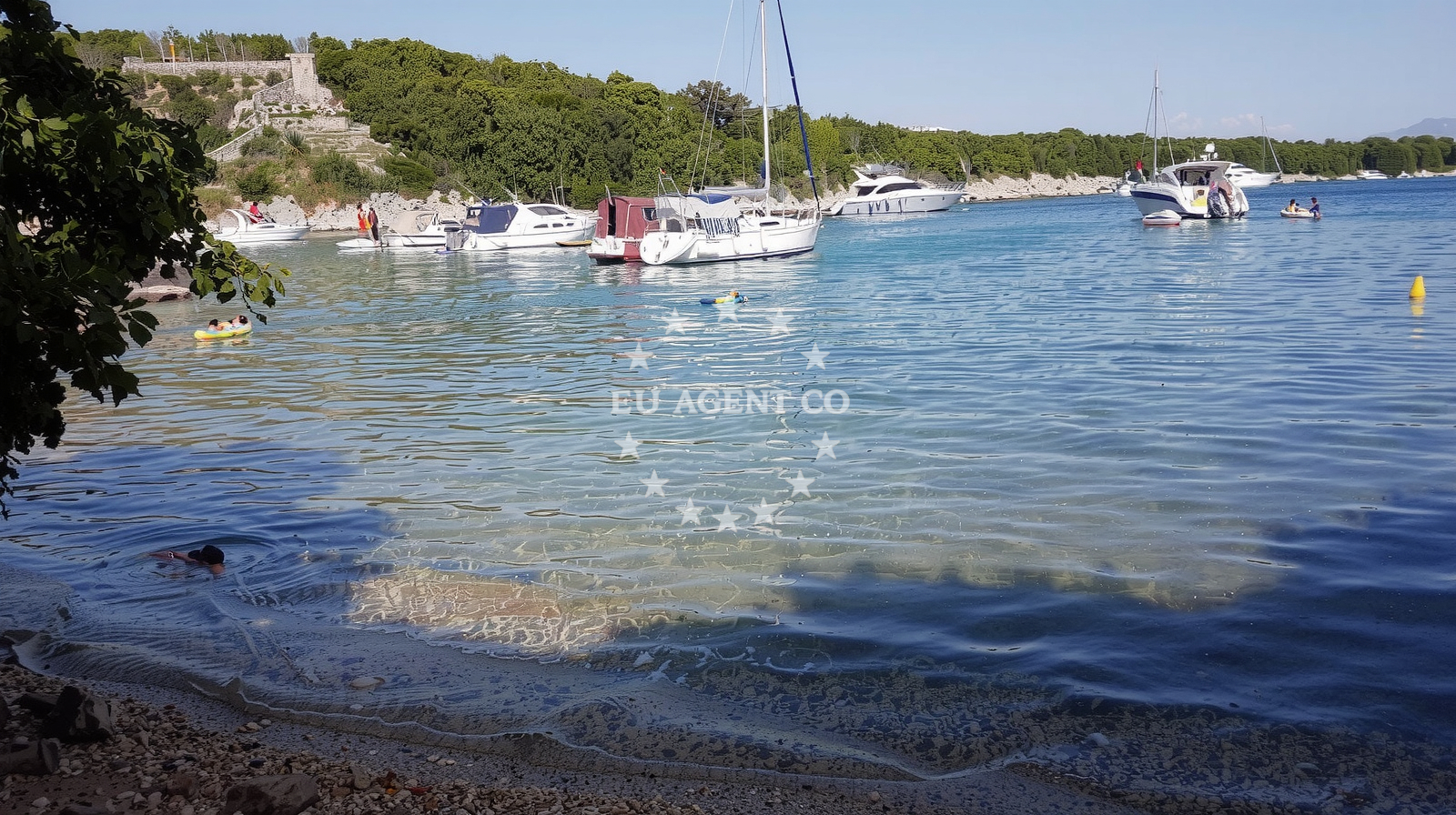 Additional view of Y beach in Bok od Brozica 100, Vrh, Krk