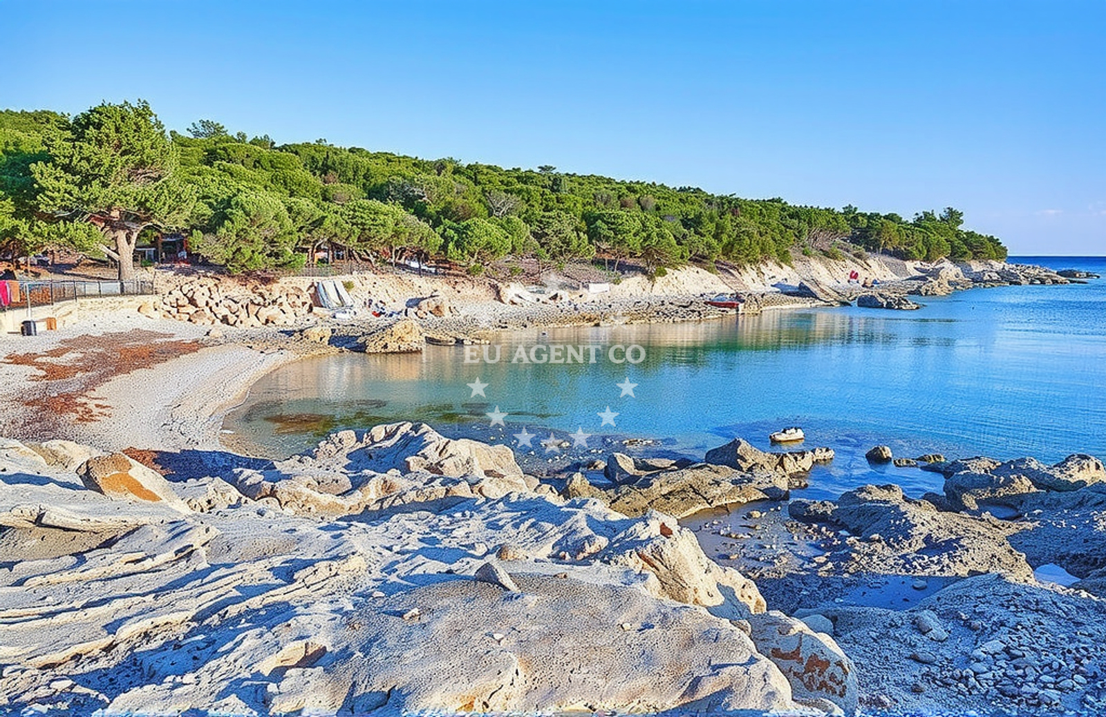 Shoreline and swimming area at Zabodarski istok, Ćunski (Lošinj) in Zabodarski istok