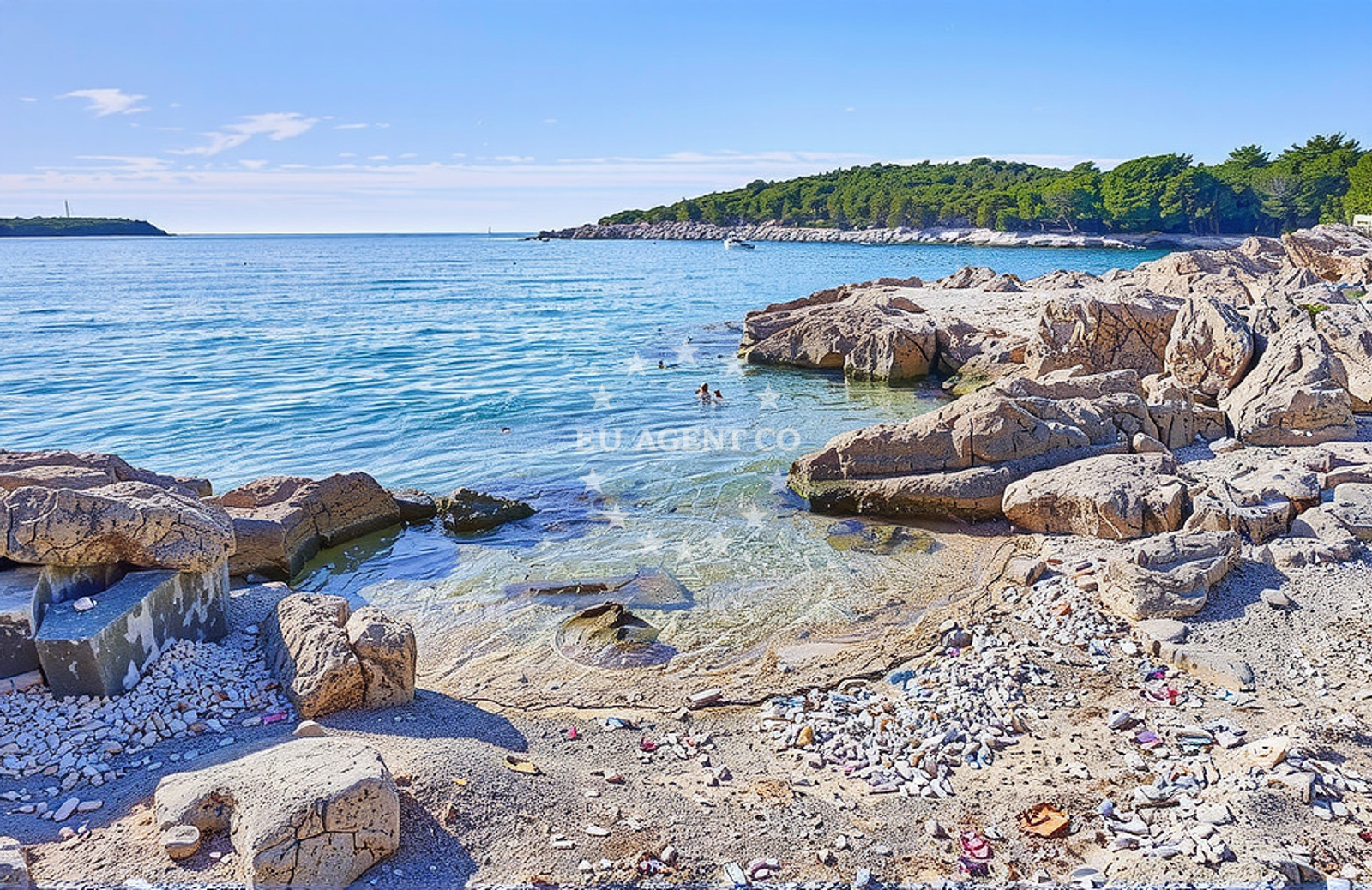 Beach facilities and surroundings at Zabodarski sredina 2, Ćunski (Lošinj) in Zabodarski sredina 2