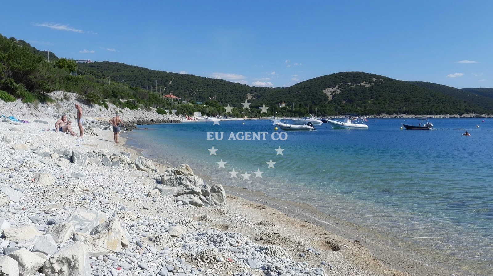 Beach facilities and surroundings at Zaglav beach in Miholašćica 1i, Miholašćica