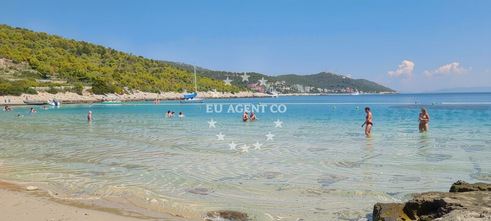 Additional view of Zaglav beach in Ženka 115, Vis