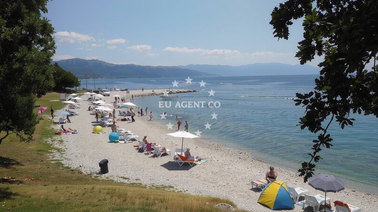 Overview of Zagori beach in Obala Petra Krešimira 20, Novi Vinodolski