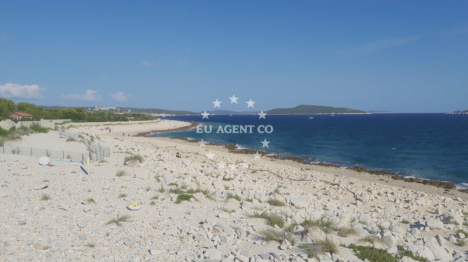 Overview of Zaline Beach in Kanica 213 A, Zaglavice