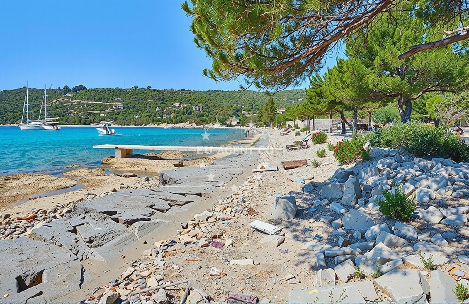 Sea and coastal view of Žalo Krknjaš, Drvenik Veliki (Drvenik Veli) in Žalo Krknjaš