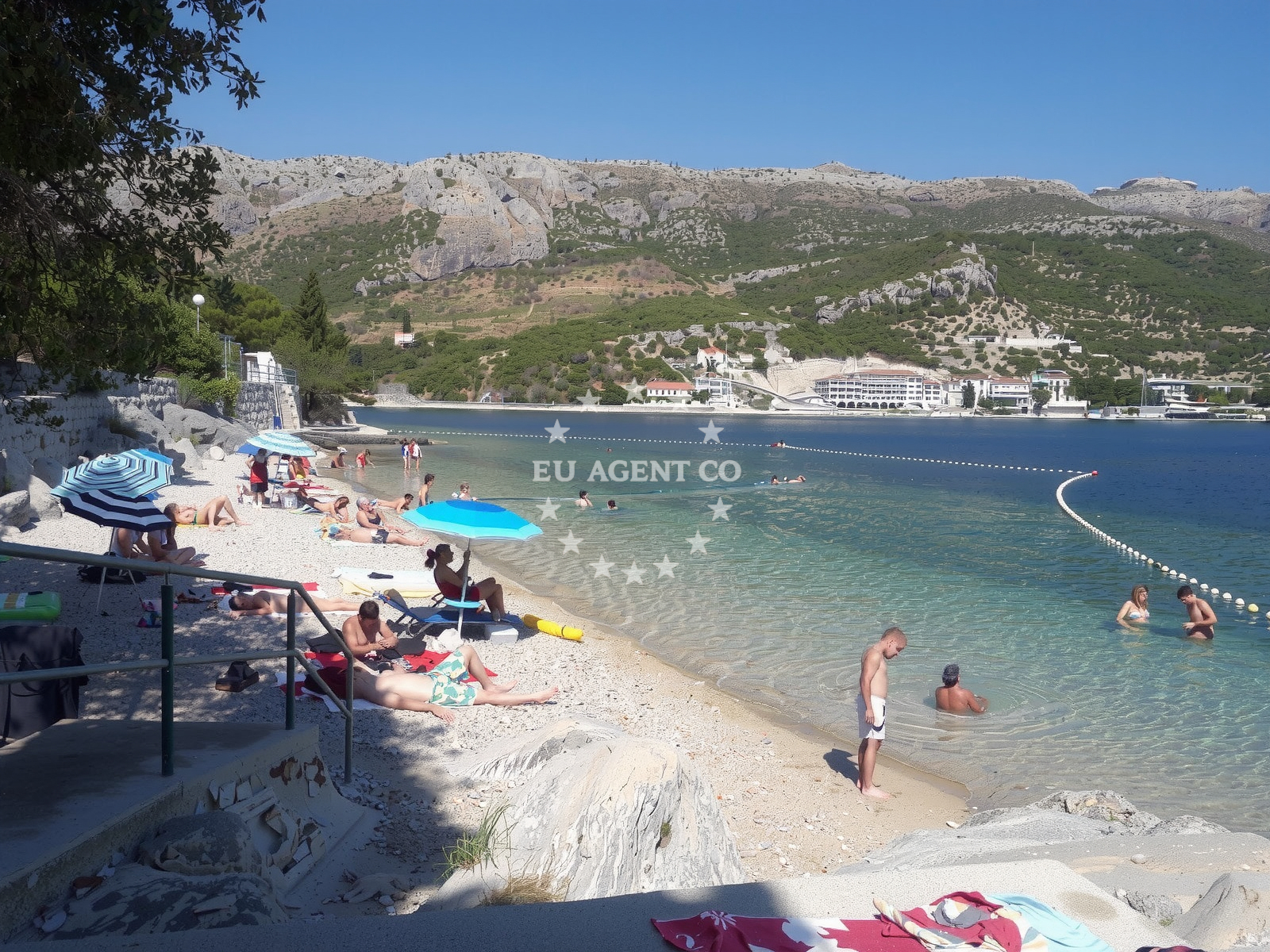 Shoreline and swimming area at Zaton beach in Za Crkvom 6B 6B, Zaton
