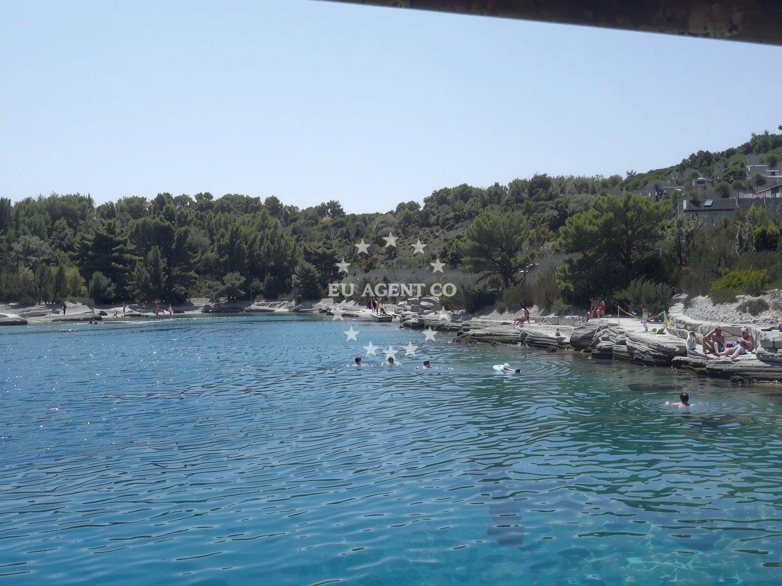 Additional view of Zhukova beach in Rudina 156, Stari Grad
