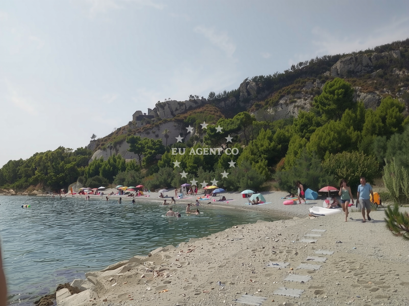 Shoreline and swimming area at Zicova Riva beach II in Kralja Tomislava 24, Mimice
