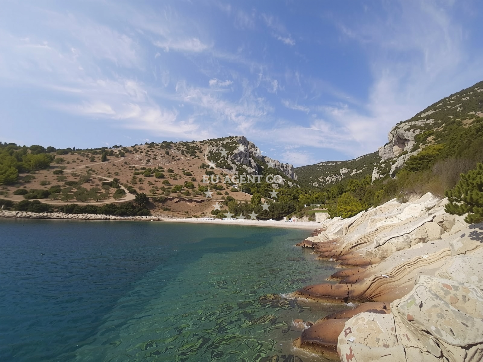 Beach facilities and surroundings at Zirje beach in Nakal 5, Selca