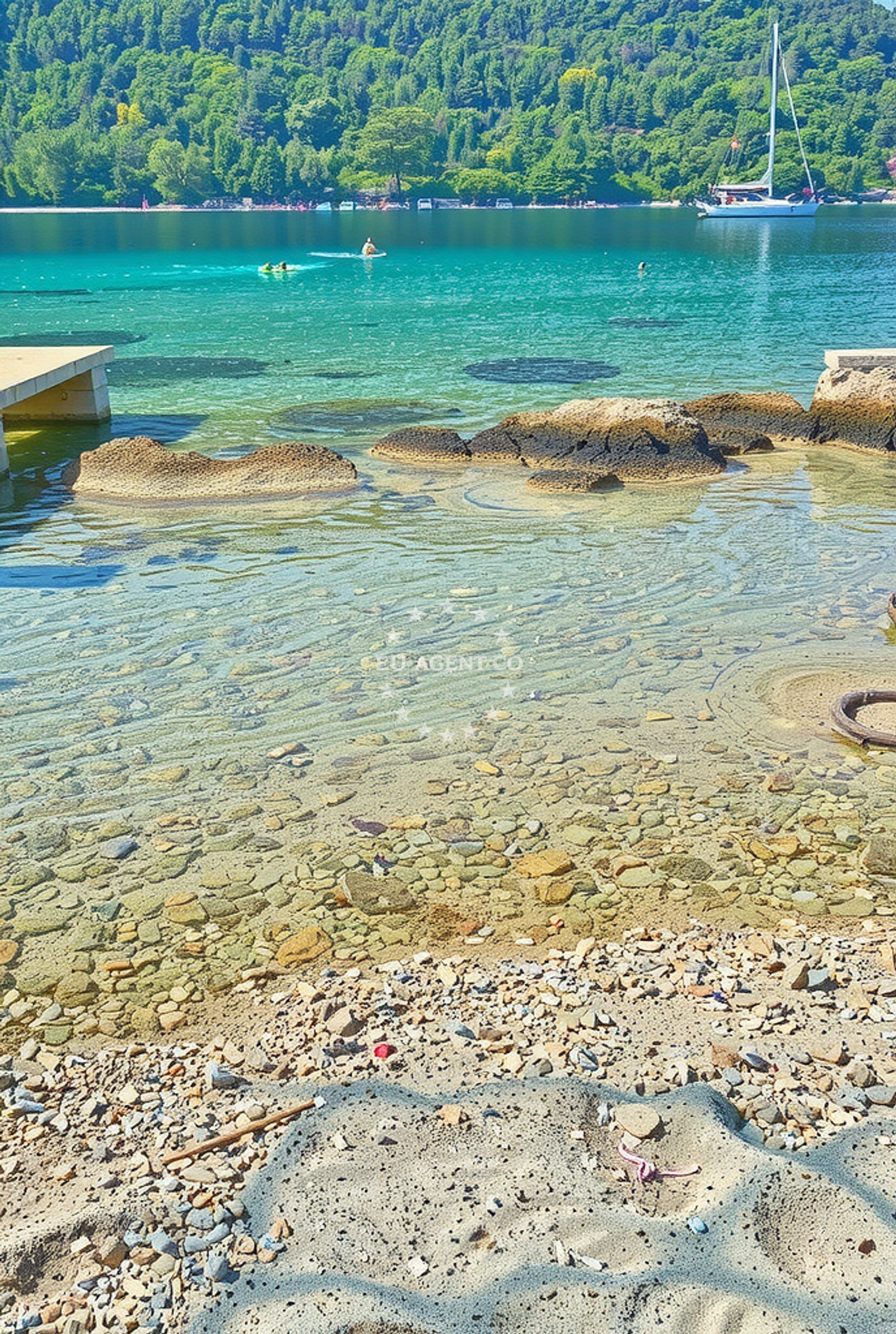 Beach facilities and surroundings at Žuljana: beaches and coves (8) in Žuljana
