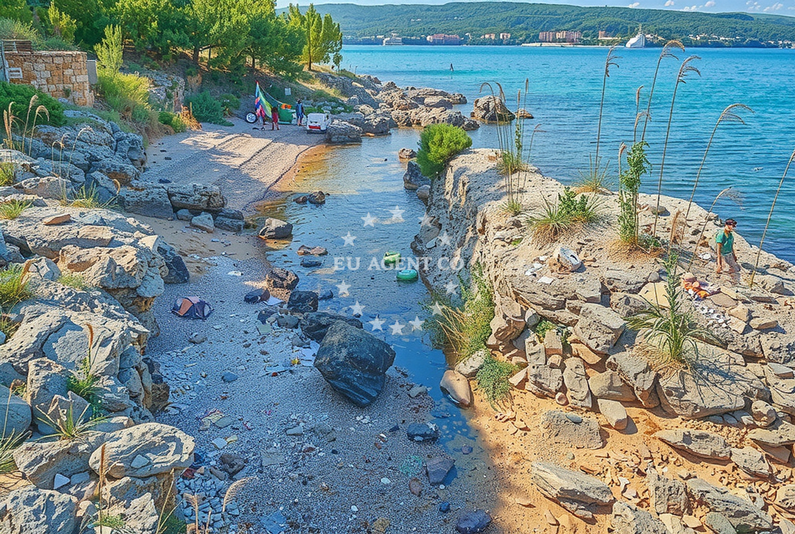 Shoreline and swimming area at Žuže zapad, Podgradina (Posedarje) in Žuže zapad