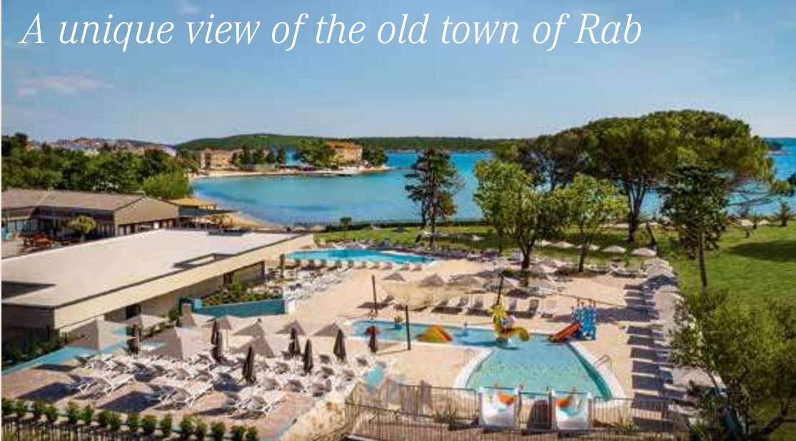 Surrounded by the same-named bay, the Padova Premium Camping Resort is an interesting location for families where they can enjoy the extraordinary infrastructure and entertaining contents, as well as the arranged sandy beach suitable for children. It represents the ideal retreat for people and couples looking for some intimacy and healthy way of life, eager to discover the beauty of the bay and of the pebble beach over and over again, walking and jogging by the sea.