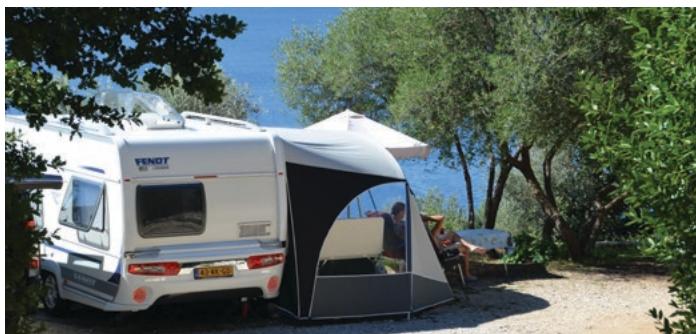 POD MASLINOM Camping